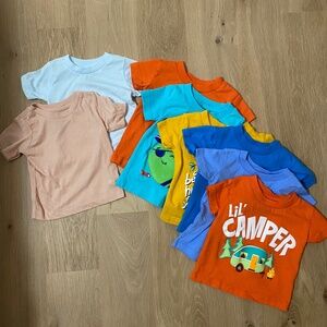 8 T-Shirts 6M